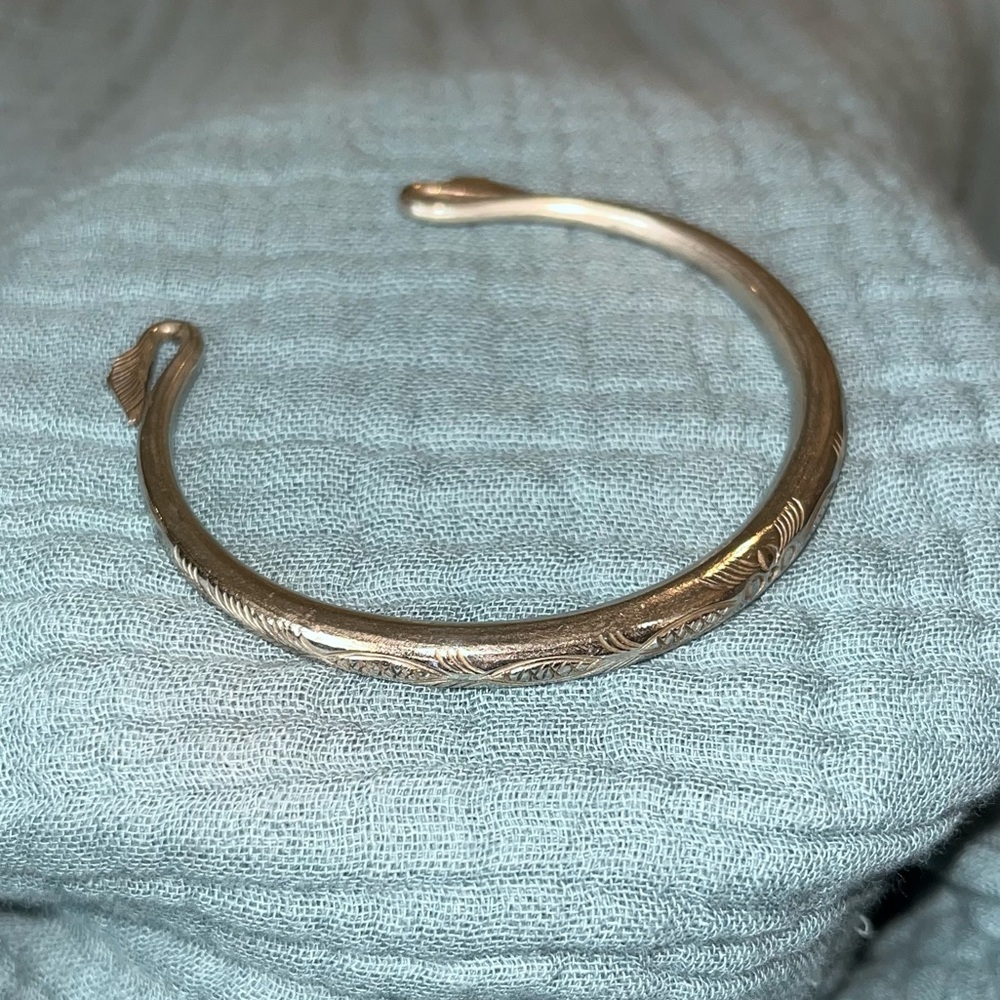Engraved Silver Bangle Bracelet - a cuff with Floral Detailing - Picture 8 of 15